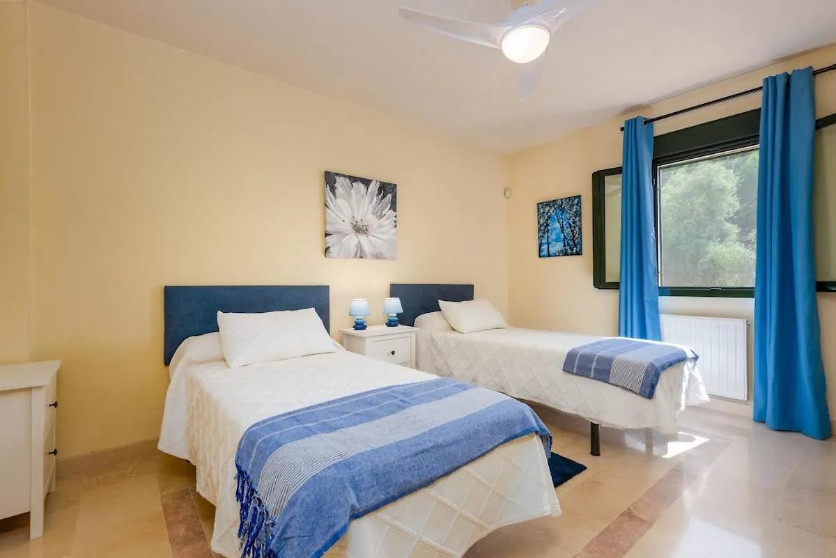 Chalet Sotogrande - Valderrama Golf سان روكي بيت للعطل