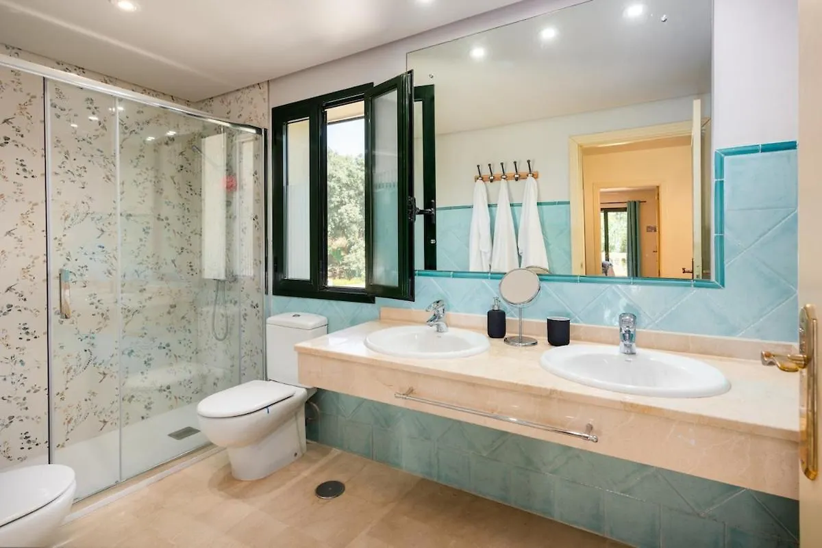 Chalet Sotogrande - Valderrama Golf سان روكي بيت للعطل