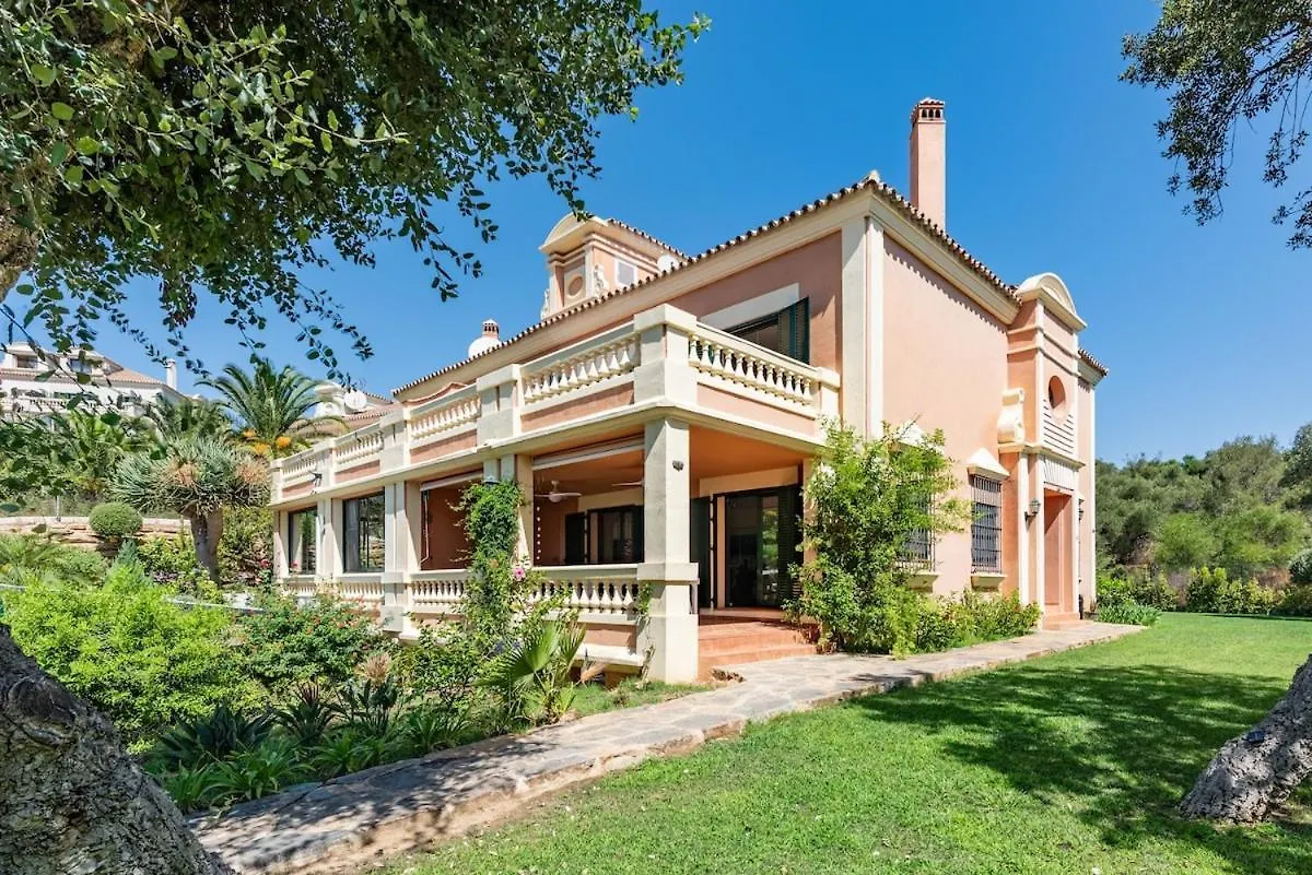 Chalet Sotogrande - Valderrama Golf سان روكي 0*,  إسبانيا